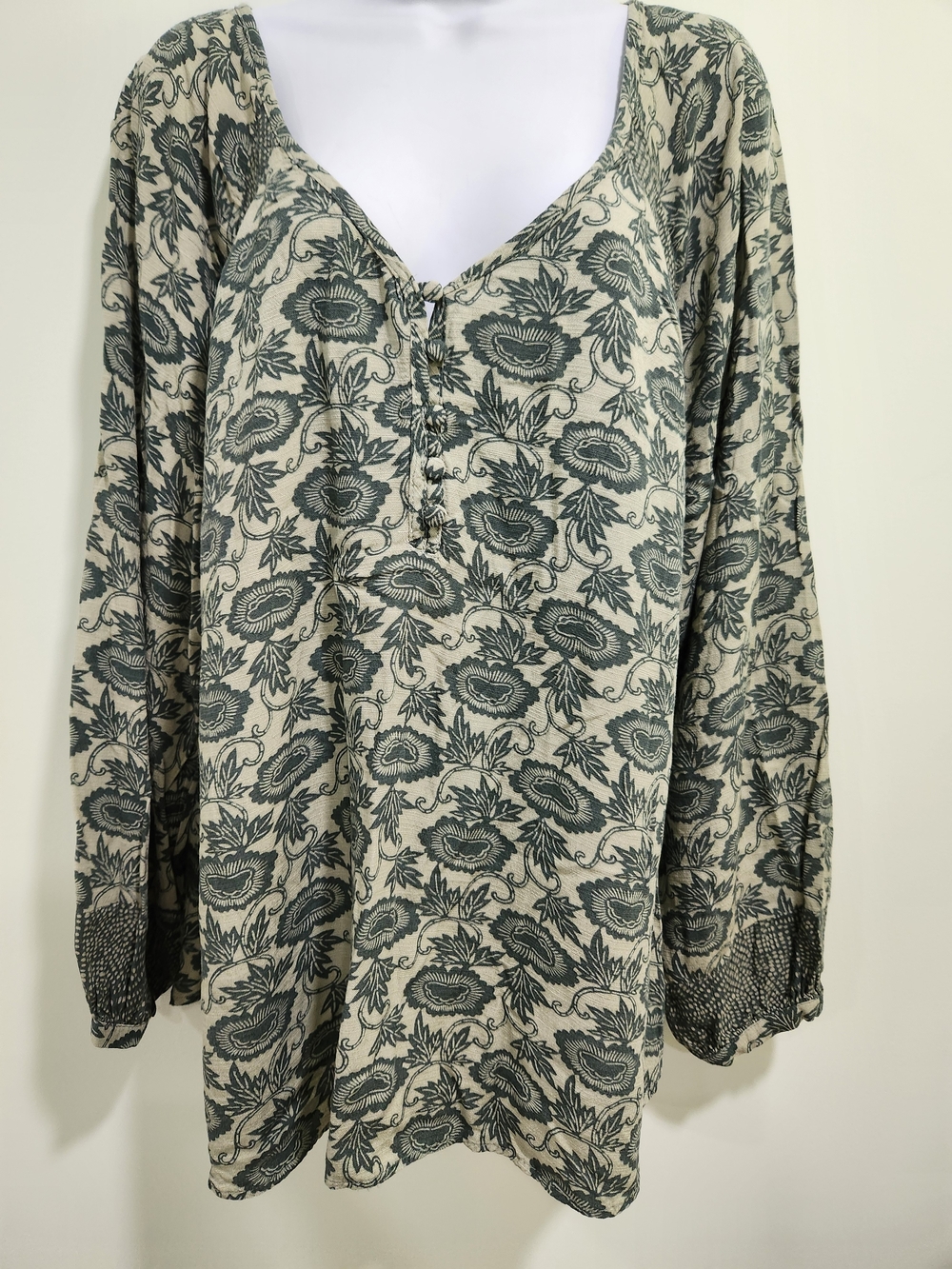 Knox Rose Cream Tunic with Dark Green Floral Print